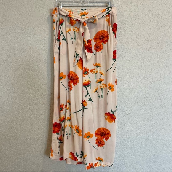 Aritzia Wilfred Goji Floral Faun Pants in Denude - Wide Leg Crop - Picture 7 of 13